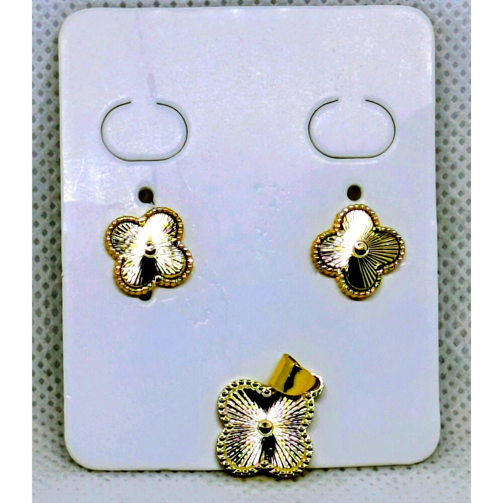 Women's Gold Clover Flower pendant & Earring Set